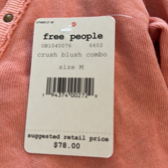Free People We The Free long sleeve Tee size Med Peachy pink - Picture 6 of 7
